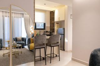 Zuri Bougie Home - 4