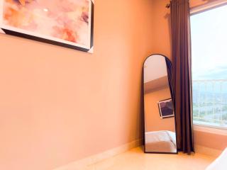 Luxury 1-Bed Apartment in Bahria Town - King Bed & City View - 1