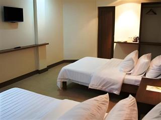 Pineapple Island Resort - 1