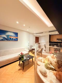 Soleil Ocean View Apartment - 7