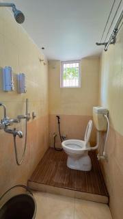 Luxury 3BHK Bunglow in Posh Colony Ground 102 - 3