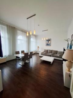 Apartments in der Jahnallee 20 Waldplatzpalais - 0