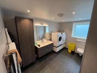 Large house with hot tub and sea view - 4