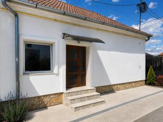 Puspuky - Boutique Studio - 1