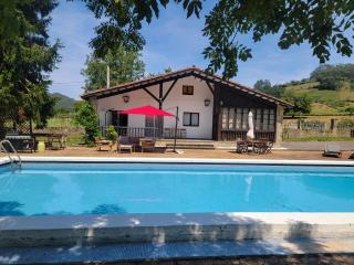 Casa de Aldea con piscina en Peón "Los Tres Robles" - 0