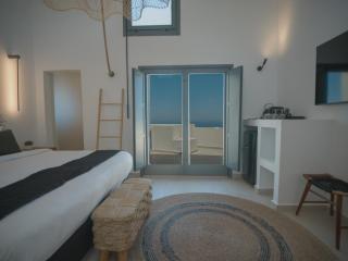 Anemos Imerovigli Suites - 7