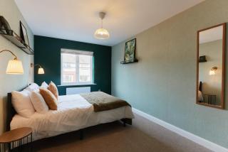 Chic 1BR Flat with Parking-Easy access to City Center - 1