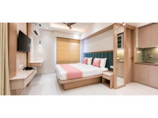 Rooftop View Coral Crestie-Near Temple#Swiming Pool #Comfortable Stay-Premium Facility with Wi-Fi And Fully Ac Room - 6