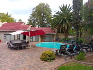 Vukani Guesthouse - 6