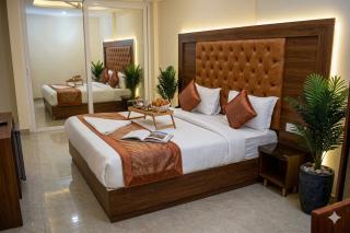 Hotel Yash Palace Near IGI Airport - 1
