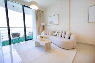 Boutique Designer 1BR with High-End Furnishing near the Sea - 1