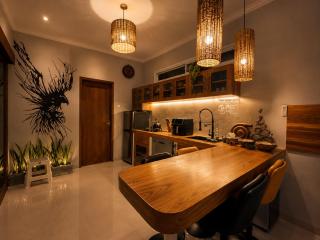 Cozy phoenix villa lovina - 1