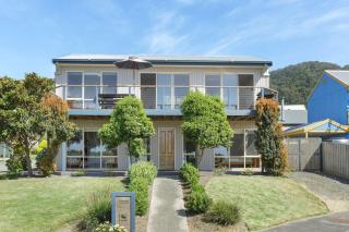 Beach Retreat - 3