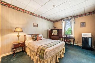 Waynebrook Inn - 4