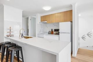 Bayview Number Four - 4