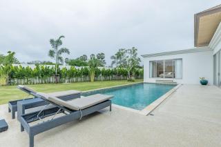 Tropical 4BR Private Pool Villa Phuket - Near Bang Tao & Laguna - 6