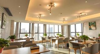 GreetTree Inn Jieshou Renmin Road Guozhen Plaza - 9