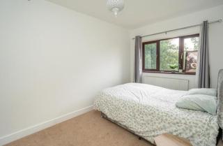 The Hatherings - Spacious 4 Bed Detached Home - 3