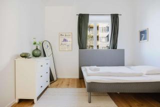 Luxury Apt with Harbor Views - 3