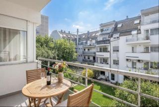 Modern 2 Bedroom Home with Balcony - 9