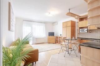 Modern 2 Bedroom Home with Balcony - 6