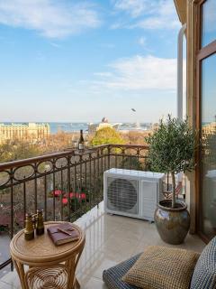 Moxen Luxury Hotel - 8