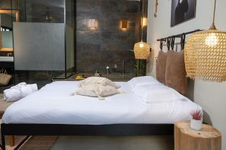 LEONTINE Suites - 4