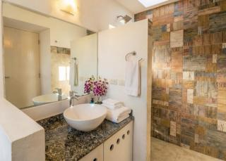 Lazy Afternoons, Rooftop Pool, 1BR & 2BR Duplex, Sleeps 2-8, Beach & 5th Ave 10 Min, Supermarket 15 Min, Kitchen WiFi AC - 4