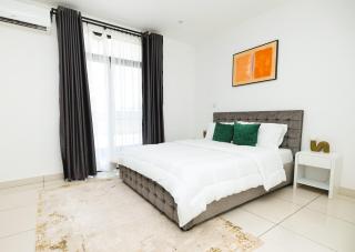 Embassy Gardens Apartment by HDG - 1