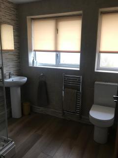 Very spacious, cosy4 bedroom true bungalow - 4