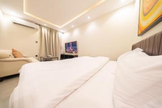 N32 Peaceful 1BR Studio, Al Murooj - 6