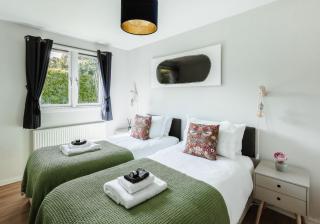 Madeira in Fife Luxury Tree Houses & Garden Cottages - 4