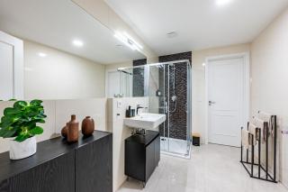 New Town Boutique apartment with Free Parking - Prag - 1
