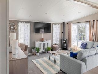 38 At The Sanctuary Lodges - Uk50850 - 6