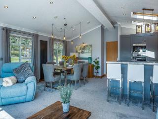 36 At The Sanctuary - Uk50278 - 1