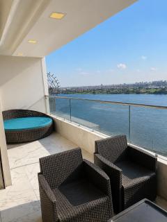 Cozy Nile View Suite in Maadi Direct Nile View - 0