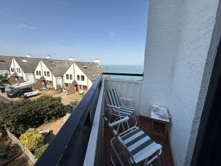 19 Seaview Bay - Charming Seafront Apartment on the Isle of Wight - 7