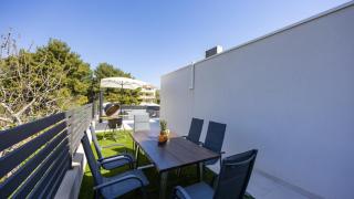 Apartment with pool Jeniffer by Villas Guide - 1