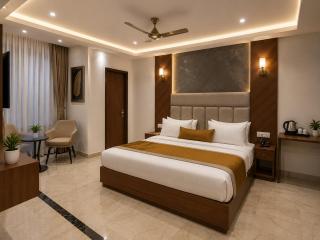 Hotel Prak Tree Sector 20 Noida - 7