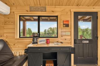 THE HATCH CABIN by Kabino 2BR cabin near water and mountains - 2