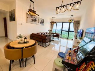 Midvalley Mosaic Southkey industry nest JB CIQ 3BR10PAX - 9