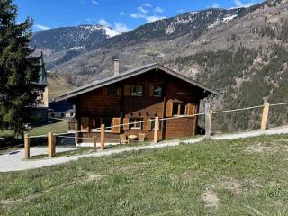 Chalet Mallum – Upper Apartment - 6