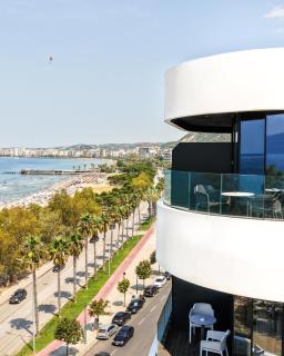 Yacht Hotel - 0