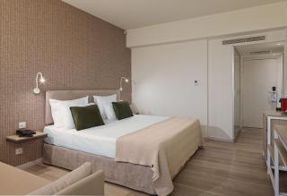 Venus Beach Hotel - Pafos - 6