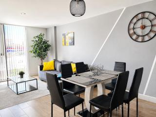 Charming 2BR Flat in Sheffield City Centre - 1