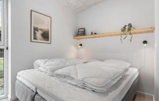 Gorgeous Home In Ebeltoft With Sauna - 4