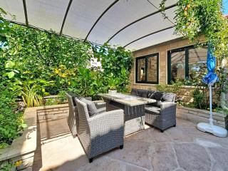 Apartment Ana-2 by Interhome - 2