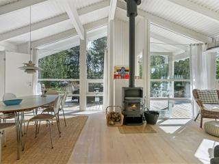Holiday Home Ran - 600m from the sea by Interhome - 4