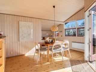 Holiday Home Stefan - 50m from the sea by Interhome - 6
