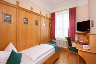 Hotel Hirsch - 9